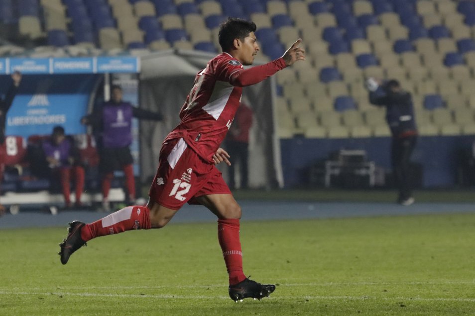 Delantero: Delantero: