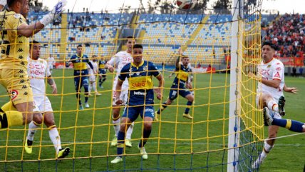 Everton volvió a entrar a zona de copas y cortó la racha sin derrotas de Unión Española