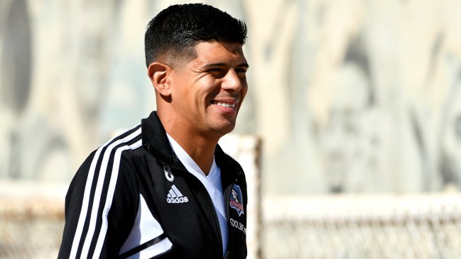 Colo Colo inició conversaciones para renovar contrato de Esteban Pavez