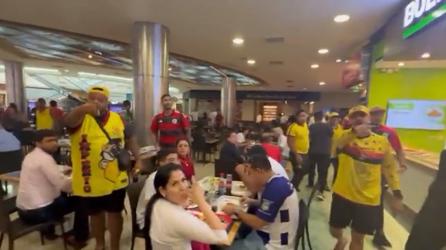 Hinchas de Flamengo intentaron golpear a un vendedor que los llamó "monos" en Paraguay