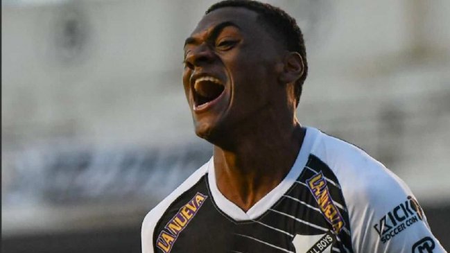 La insólita explicación del nombre del jugador colombiano Efmamjjasond González