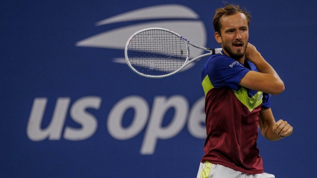 Medvedev avanzó a tercera ronda del US Open tras pasar alguna zozobra ante O'Connell