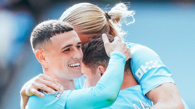 Manchester City mantuvo su campaña perfecta en la Premier League con goleada ante Fulham