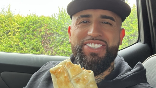 Arturo Vidal disfrutó de su primera empanada del 18 de septiembre