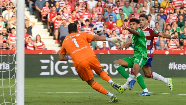 Prensa española llenó de elogios a Claudio Bravo: "Decisivo, el mejor"