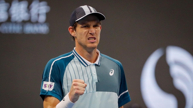 Nicolás Jarry vio frenado su impulso en Beijing con derrota ante Zverev