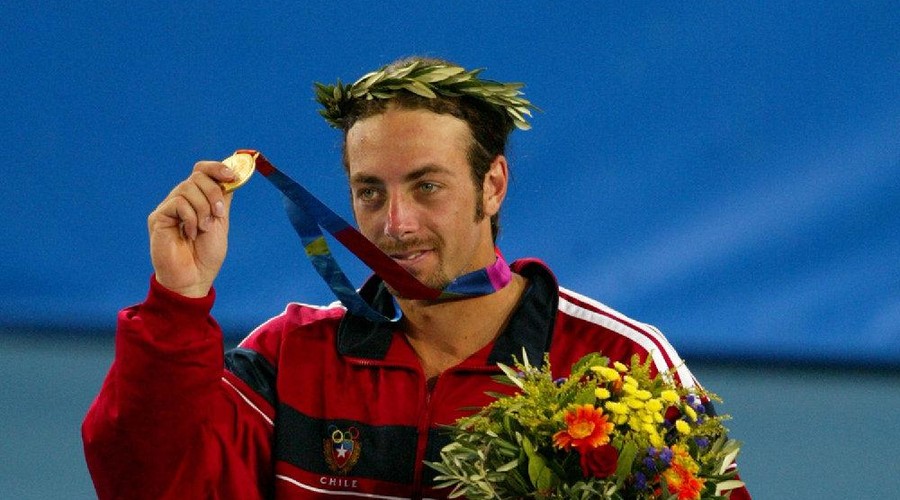 Nicolás Nicolás
