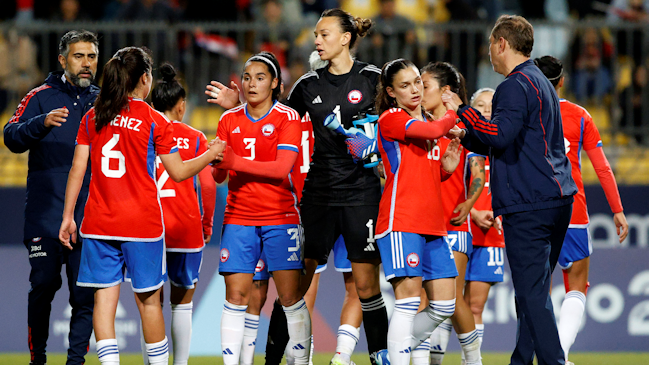 Chile se enfrenta a Jamaica con el objetivo de dar el paso a las semifinales del fútbol femenino