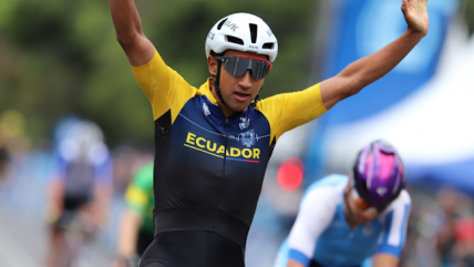 Ecuador se colgó el oro en el ciclismo de ruta masculino gracias a Jhonatan Narváez