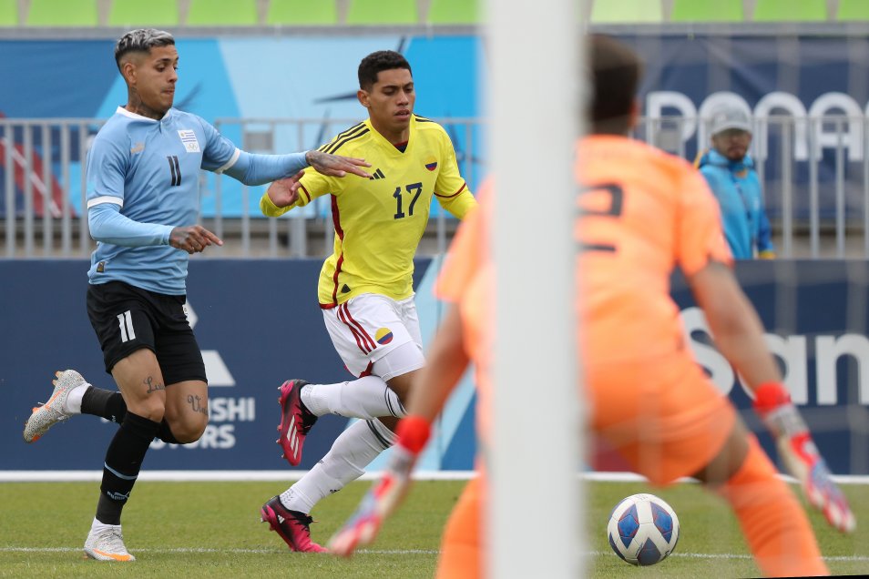 Uruguay se impuso a Colombia en penales y quedó quinto en el fútbol  masculino de los Panamericanos 2023 - Chilevisión