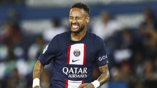 Neymar fue denunciado por exempleada que trabajó sin contrato