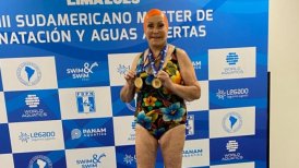 Eliana Busch se colgó dos medallas de oro en Sudamericano Máster de Natación