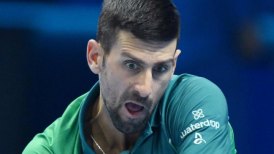 Djokovic cedió un set ante Hurckaz y necesita a Sinner para avanzar en las Finales ATP