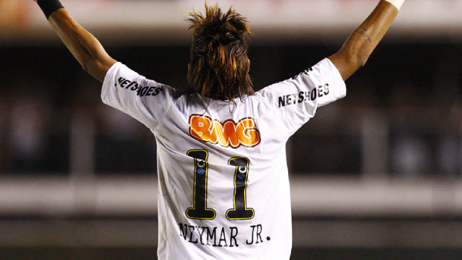 Neymar le pidió a Santos que retire el dorsal número 11 hasta su regreso al club