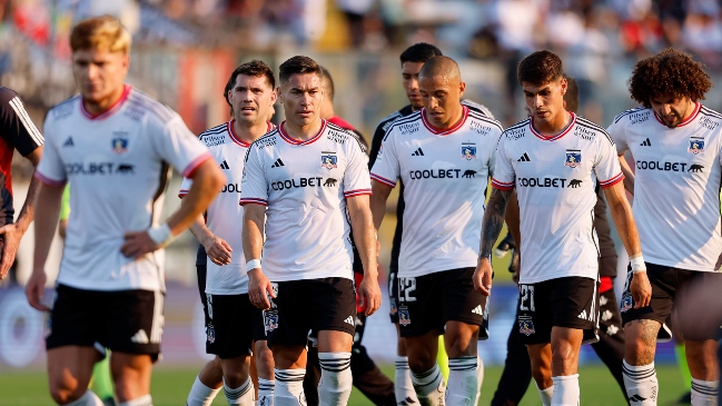 Investigan a 22 jugadores de Colo Colo por posibles irregularidades en licencias de conducir