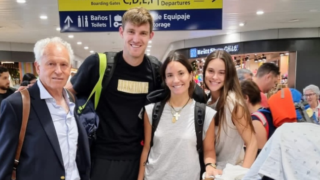 Nicolás Jarry y Jaime Fillol viajaron a Australia para la United Cup