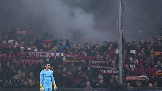 Duelo de Genoa e Inter fue detenido por una nube de humo provocada por hinchas