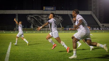 Parraguez fue héroe en triunfo de ABC en Brasil: Anotó un gol y un penal "a lo Panenka"