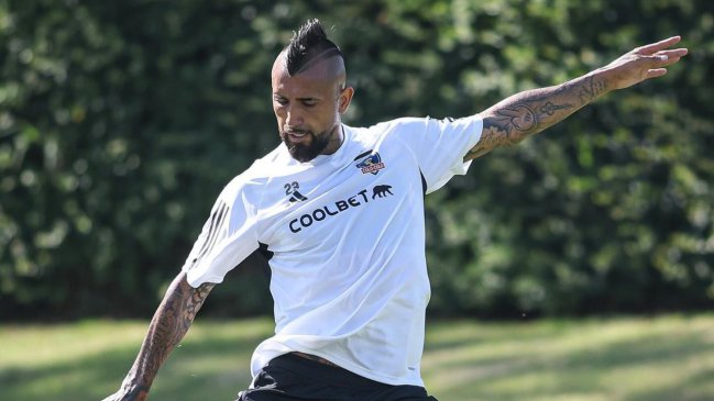 Arturo Vidal destaca en los citados de Colo Colo para el amistoso con Everton