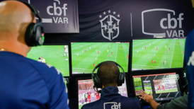 Los árbitros explicarán al público las decisiones del VAR en Brasil