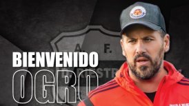Cristian Fabbiani firmó su vuelta a Deportivo Riestra de Argentina y debutará ante River