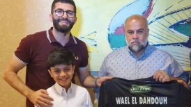 Palestino envió una camiseta a periodista que perdió a su familia en Gaza