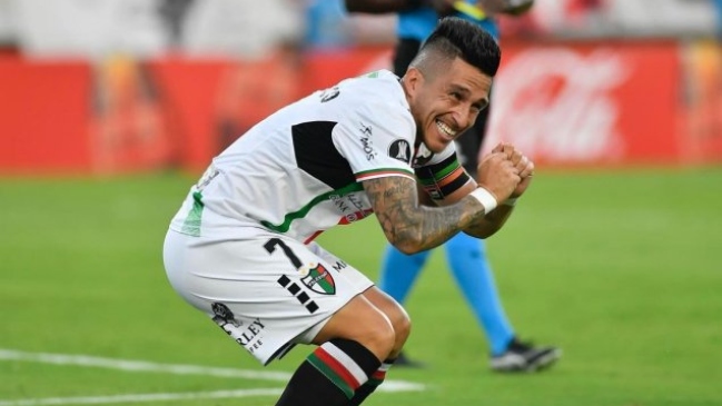 Como un jinete: La particular celebración de Bryan Carrasco tras su gol ante Portuguesa