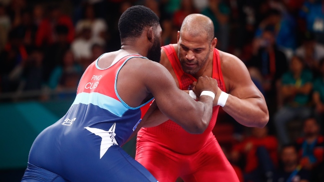 Yasmani Acosta se coronó campeón panamericano de lucha olímpica en Acapulco