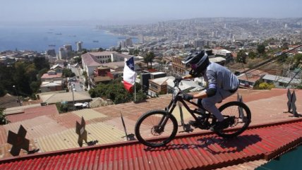 Las espectaculares imágenes del Valparaíso Cerro Abajo 2024