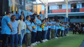 [Video] Profesores de colegio abrieron el año escolar con la camiseta de Deportes Iquique