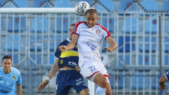 La Calera entró a fase de grupos de la Sudamericana con agónico triunfo sobre Everton