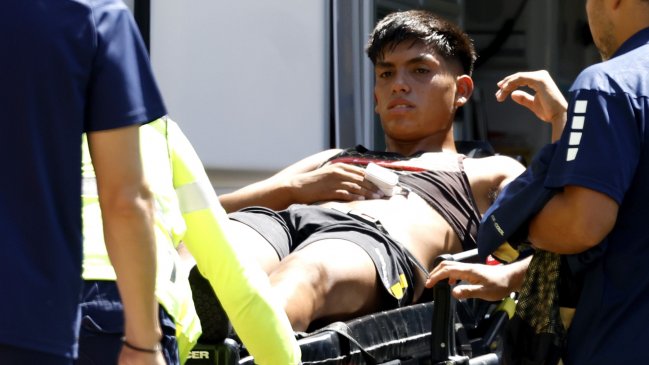 Debut para el olvido: Dixon Pereira terminó en ambulancia tras duro golpe de Maximiliano Falcón