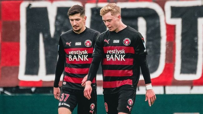 Darío Osorio y el Midtjylland cayeron y perdieron el primer lugar en Dinamarca