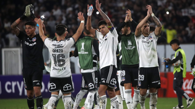 Colo-Colo festeja por partida doble tras su victoria sobre Cerro Porteño