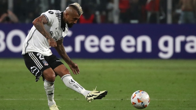 Arturo Vidal encabeza las ausencias que tendrá Colo Colo frente a Ñublense