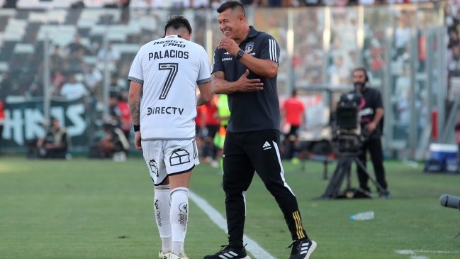 Jorge Almirón bromeó con el margen de mejora de Colo Colo