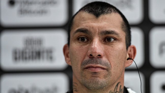 Medio brasileño asegura que hay una persecución sobre Gary Medel en Vasco da Gama