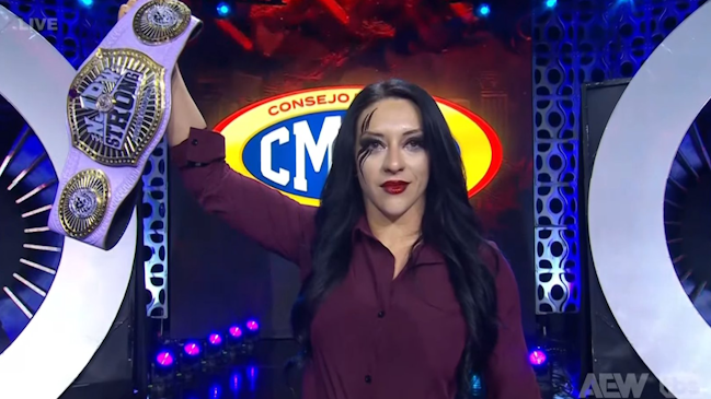 Luchadora chilena Stephanie Vaquer impactó al hacer su aparición en AEW