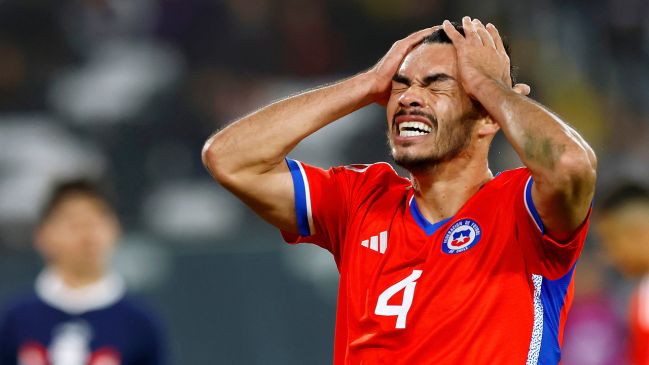Hinchas de la 'Roja' vieron un Chile vs Paraguay antiguo por error y se hicieron viral
