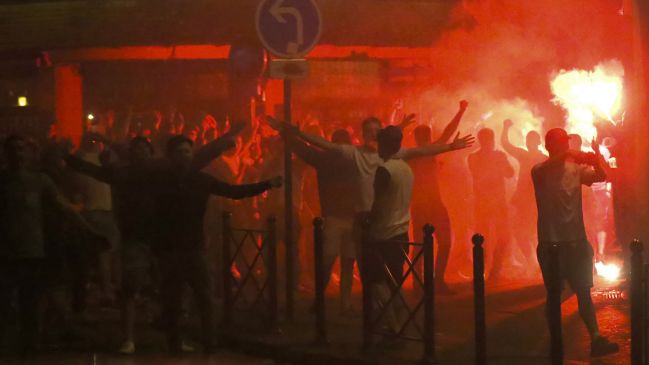 Terror en Gelsenkirchen: Hooligans ingleses y serbios se declaran la guerra en la EURO 2024