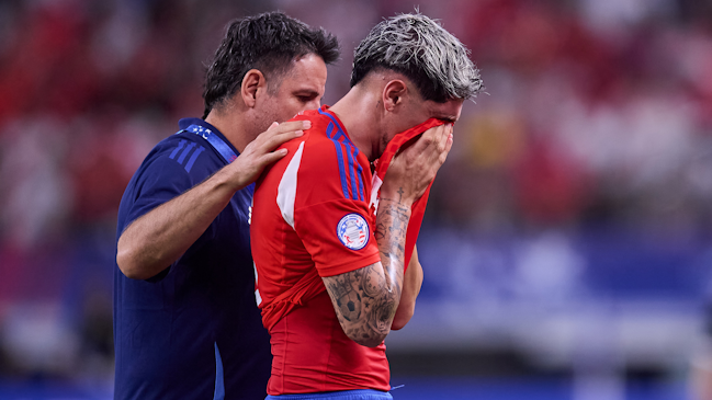 ¿Por qué Diego Valdés salió reemplazado en el entretiempo de Chile vs. Perú?