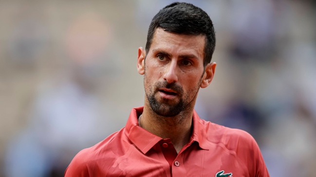 Novak Djokovic se muestra recuperado y ya entrena en Wimbledon