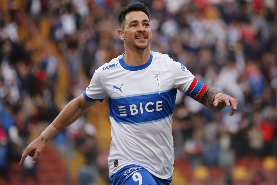 Delantero: Delantero: