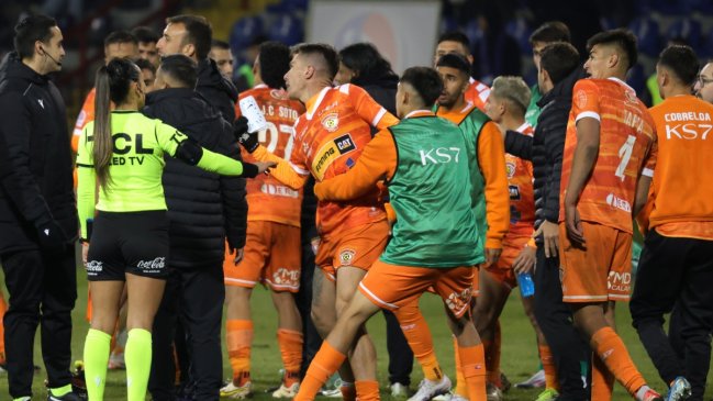 Cobreloa denuncia haber sido gravemente perjudicado por el arbitraje frente a Huachipato