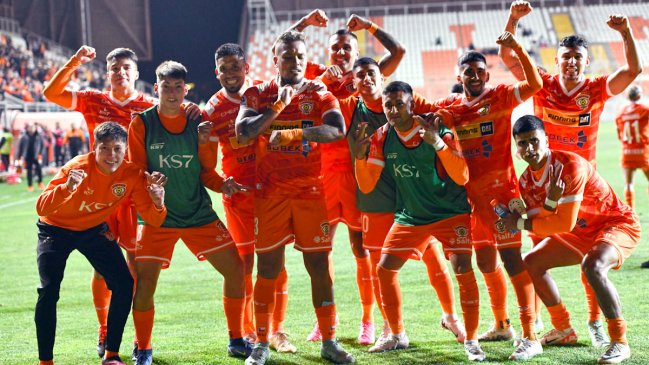 Cobreloa venció a Palestino y respondió con fútbol a sus problemas en el Campeonato Nacional