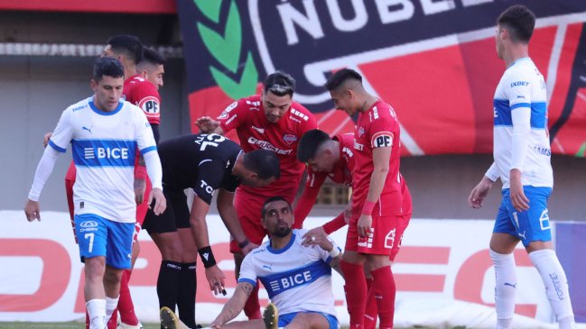 ¡Era penal! El GROSERO error que quedó al descubierto en el duelo de U. Católica vs Ñublense