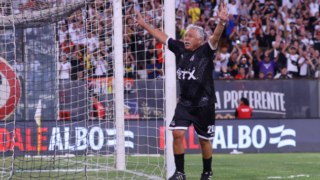 Carlos Caszely: “Mauricio Isla le va a servir a Colo Colo para avanzar en la Libertadores”