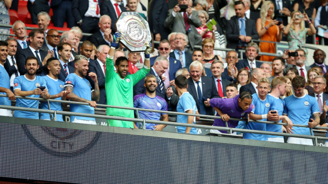 Community Shield: ¿Quiénes la juegan y qué chilenos la han ganado?