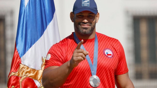 Yasmani Acosta es el nuevo número 1 del mundo luego de conseguir medalla de plata en París 2024