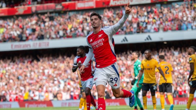 Arsenal comenzó la Premier League con un triunfo ante Wolves